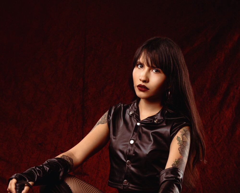 Live sex webcam photo for NAILAHARD #290073833