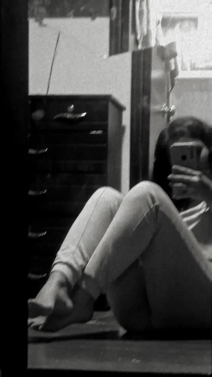 BelaAndEylin_Pink