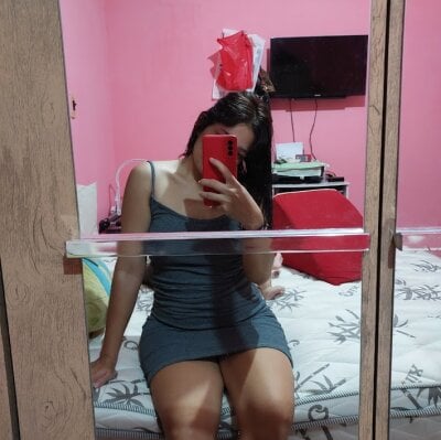CasalFortale Female Twerklatin Striptease Webcam