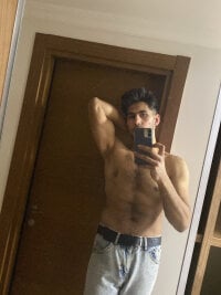 Moodengg's webcam live show