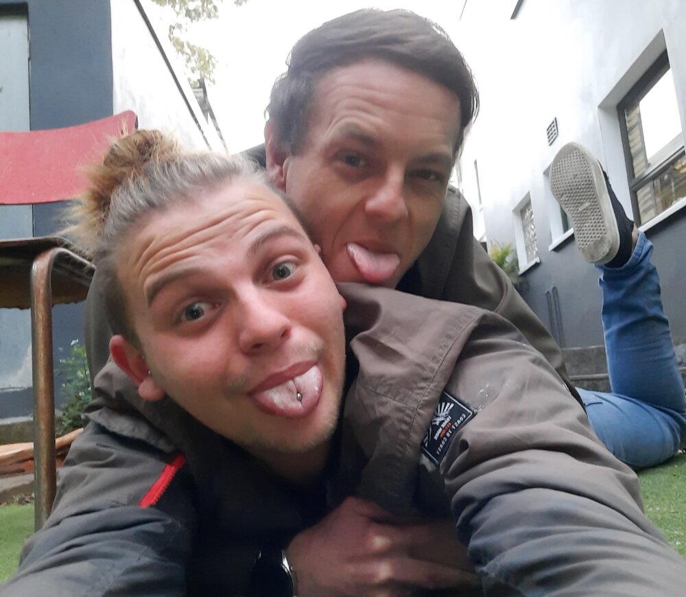 house_f_stone profile