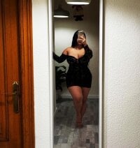 Nyra05's webcam live show