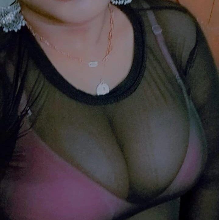 hot_girl_dimple from stripchat