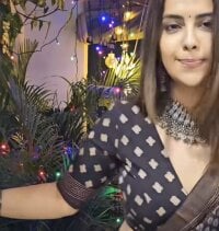 hotmoom7's Offline Chat Room