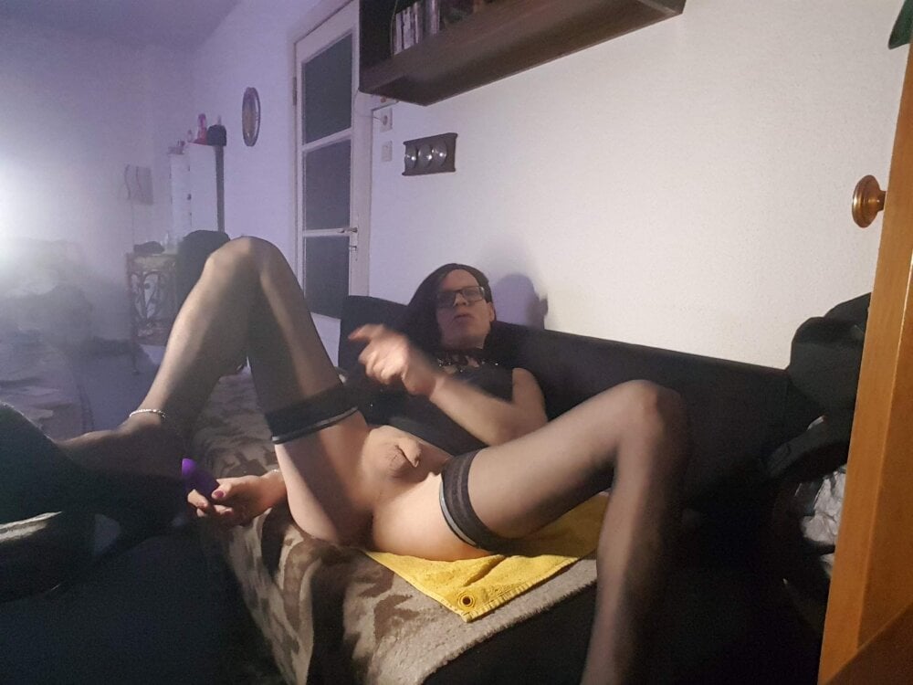 Sexy-Slut-Dani's Offline XXX Chat