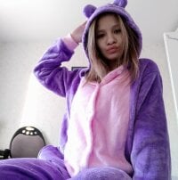 funnybunny18's Offline Chat Room