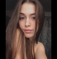 Pretty_Polina's Offline Chat Room