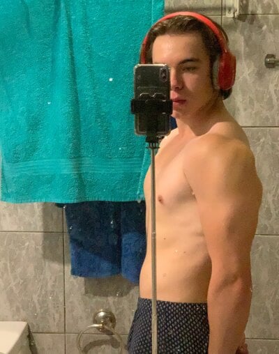 myshkek from stripchat