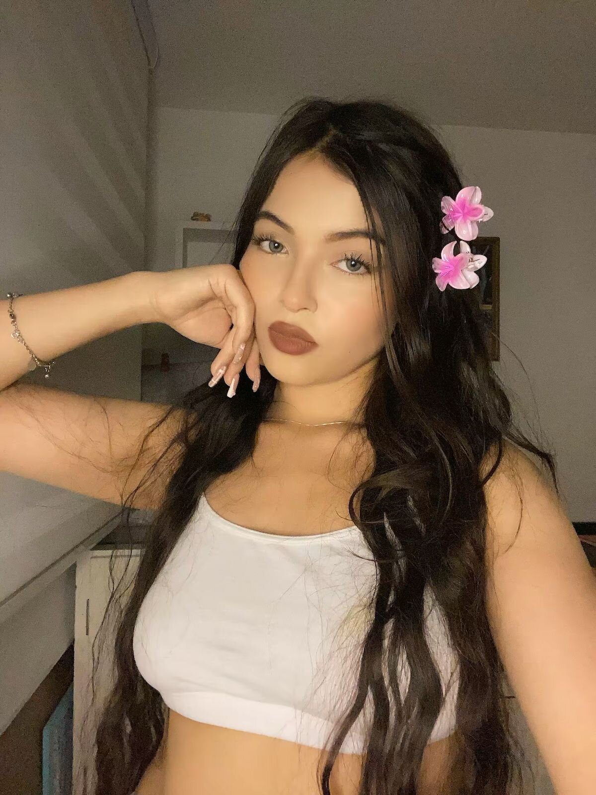 KyliePink_
