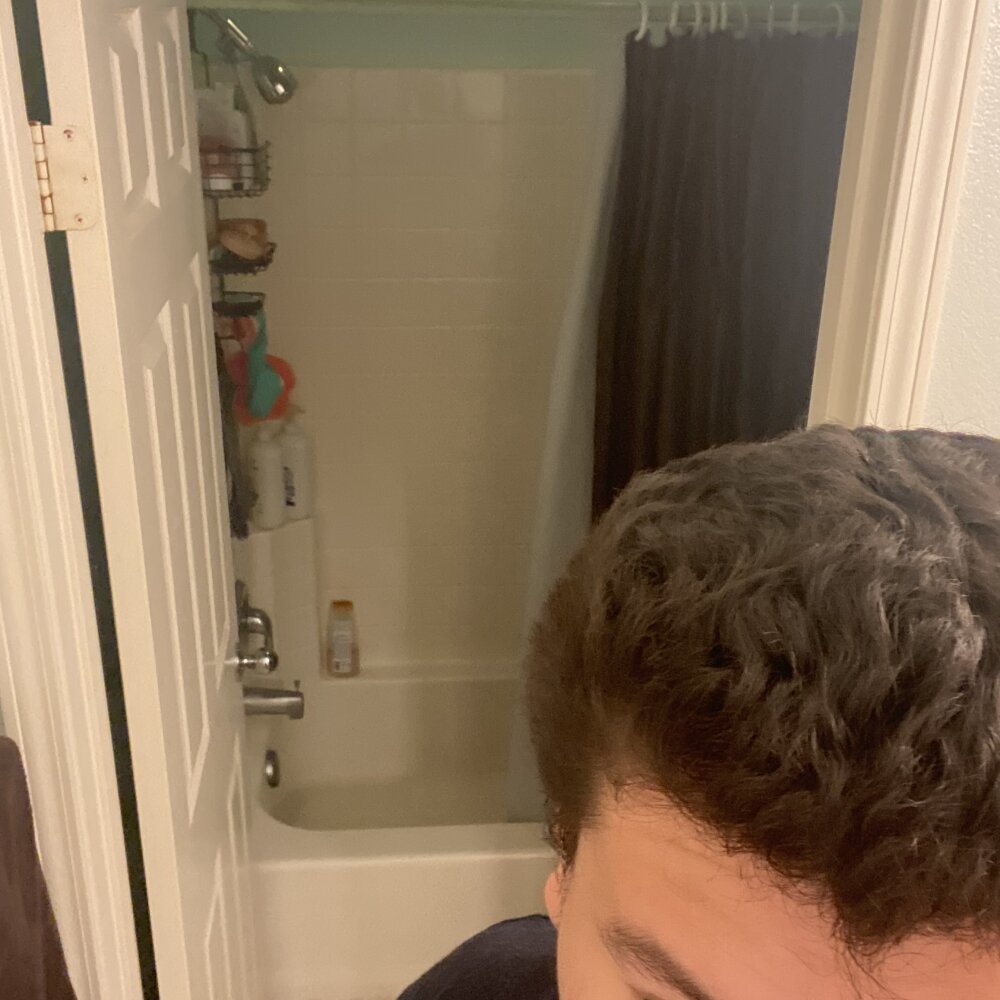 xhornylildickx's Offline XXX Chat