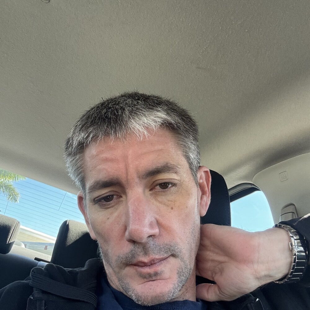 watchgirlcam.com j32821 livesex profile in white cams