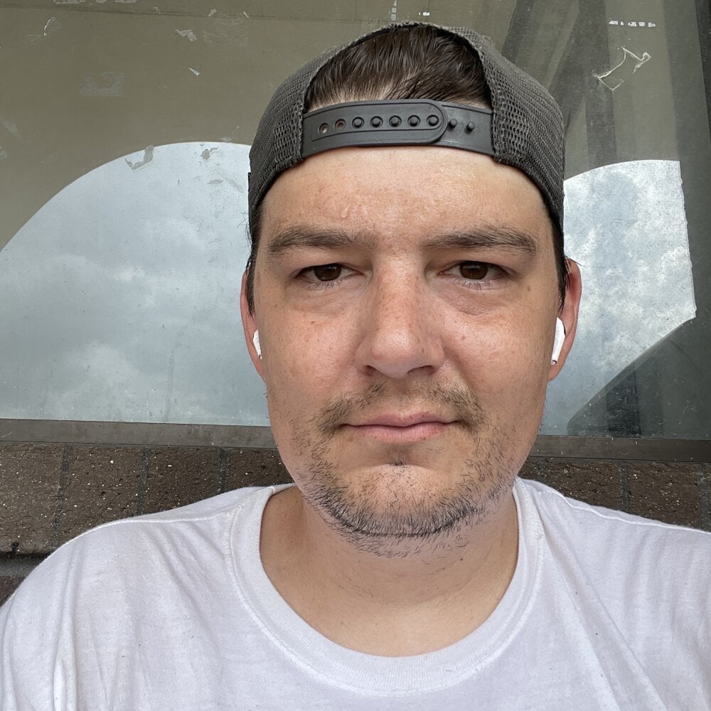 adamdamn from stripchat
