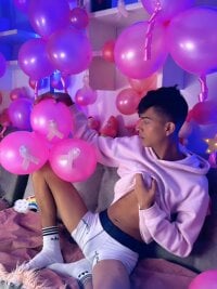 KING_STYLE's Offline Chat Room