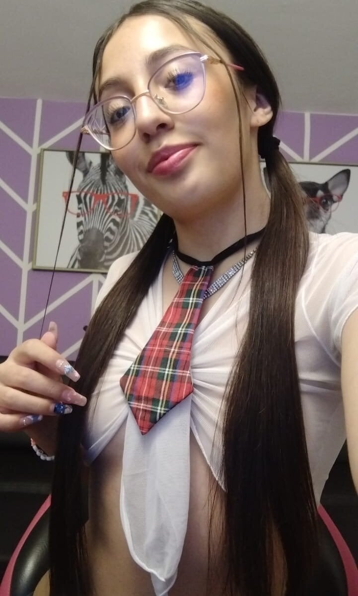 StefaniaFoxx_ live cam model at StripChat
