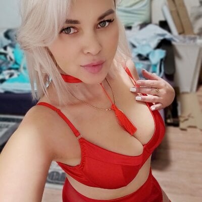 Snow_Goddess - Stripchat Glamour Lovense Cam2cam Girl 