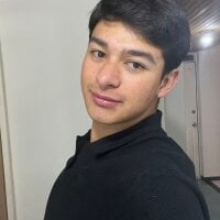 bottomtwink33's webcam live show