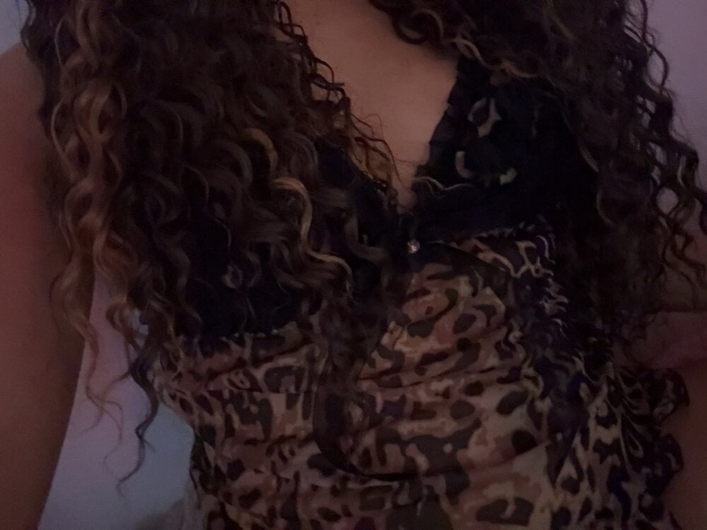 mayairishx's Offline XXX Chat