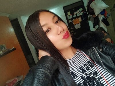 Scarlet18_b
