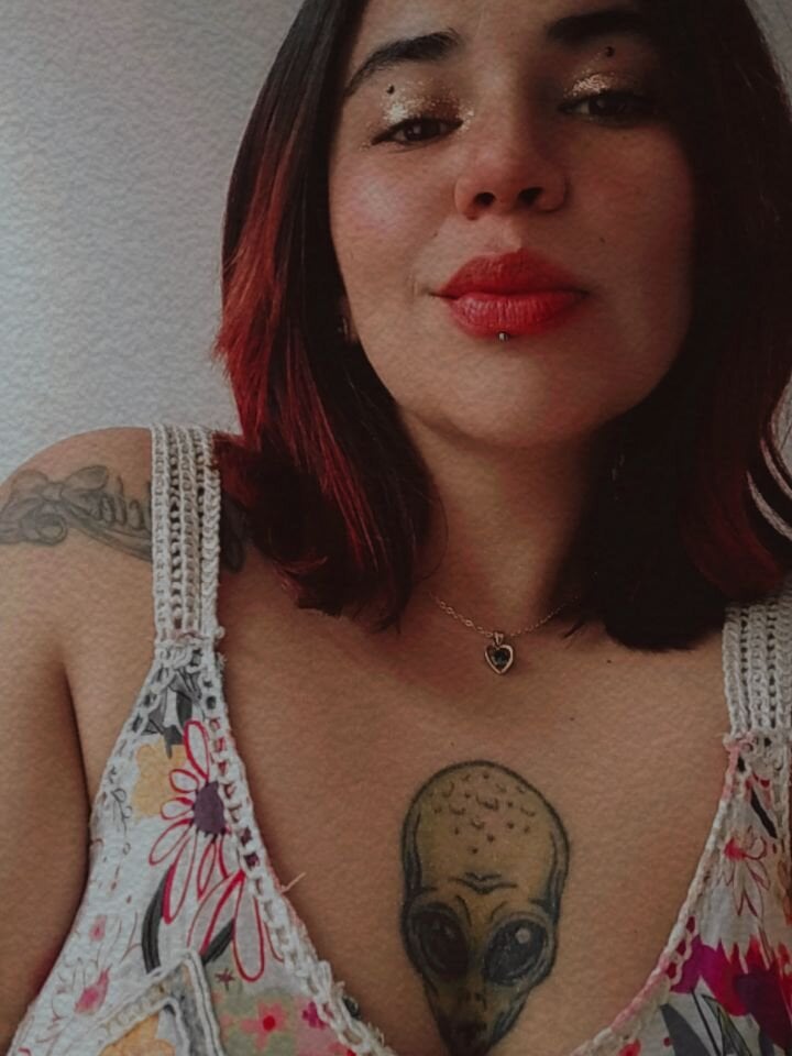 theworldofhappiness_c from stripchat