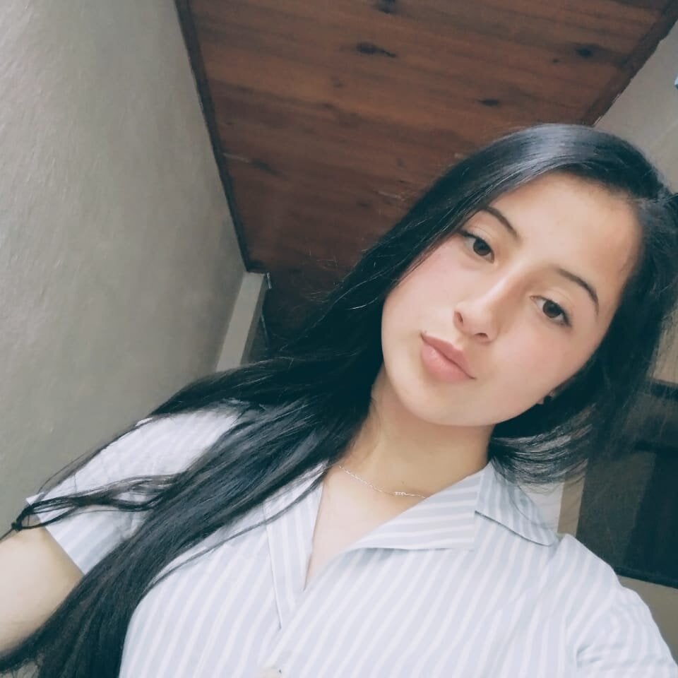 Marie_pourtoi5 live cam model at StripChat