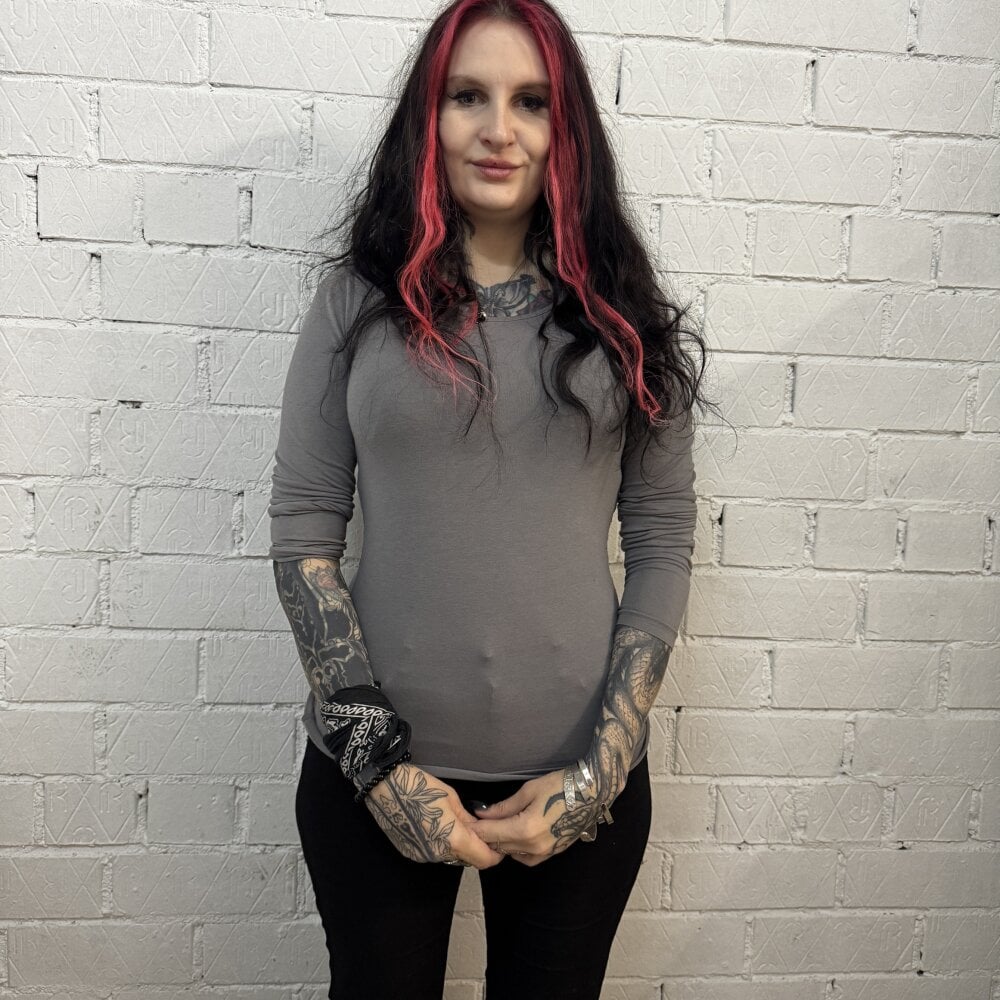 pornsexycams.com harriettdarland livesex profile in asia cams