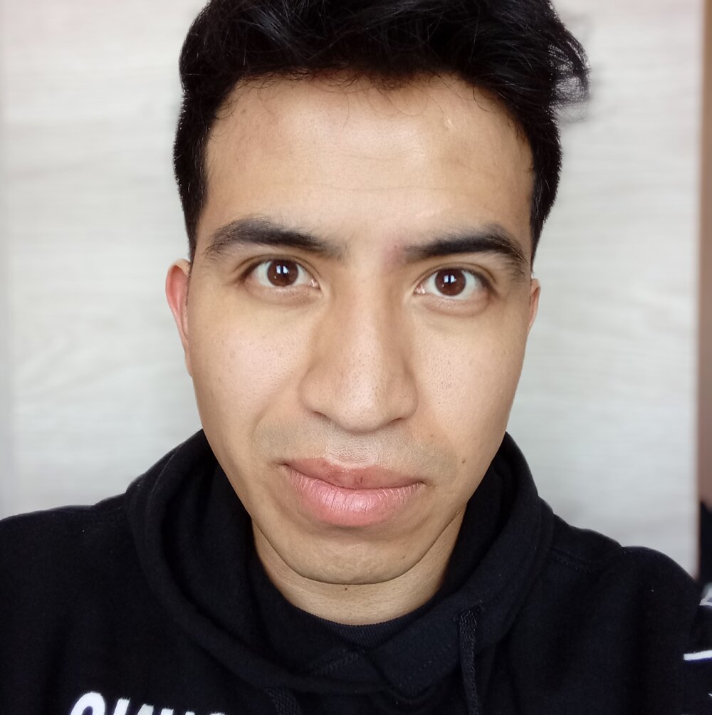 Roman__tri profile