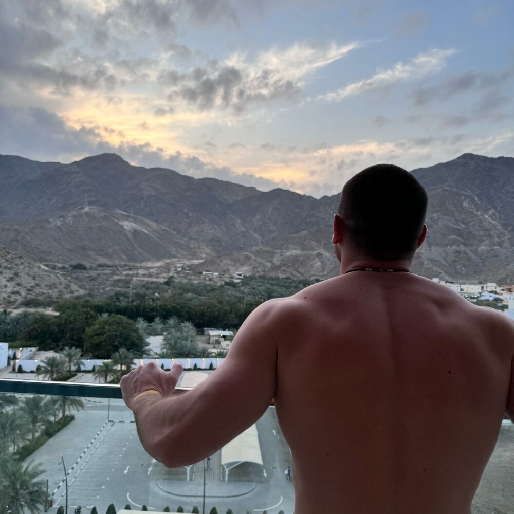 UpscalePapaya52's Offline XXX Chat