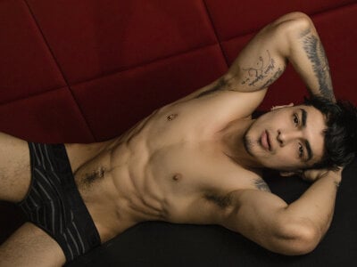 big_valentinhunk from stripchat