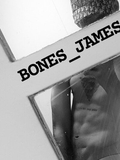 porn web cam live Bones James