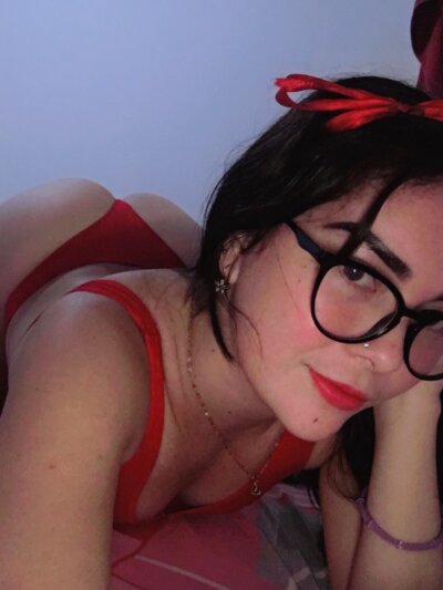emmapetite_ 🖍 webcam chat