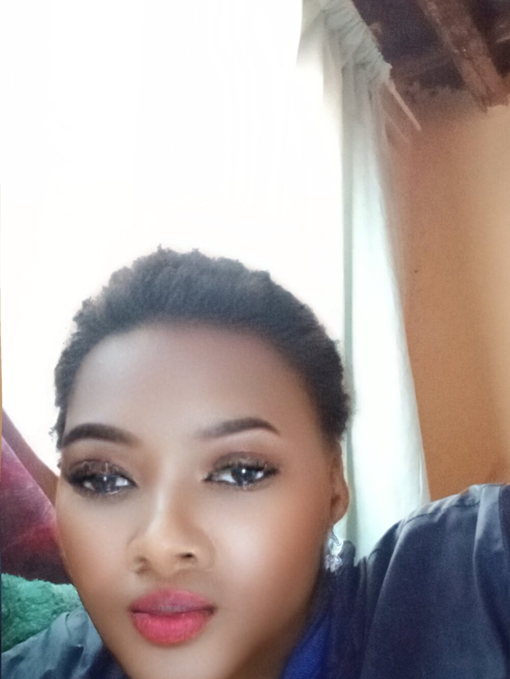 KANANELOPOSH profile