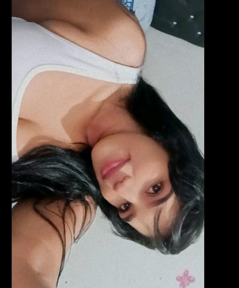 ashlyanaldeep18 profile