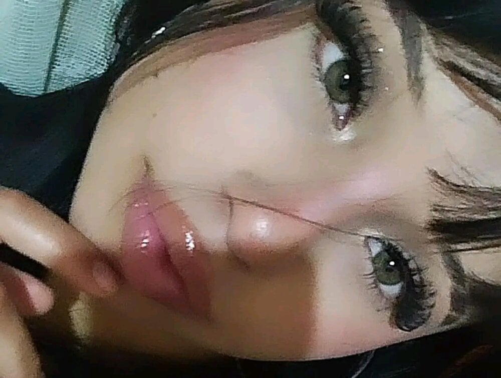 missy_eyess from stripchat