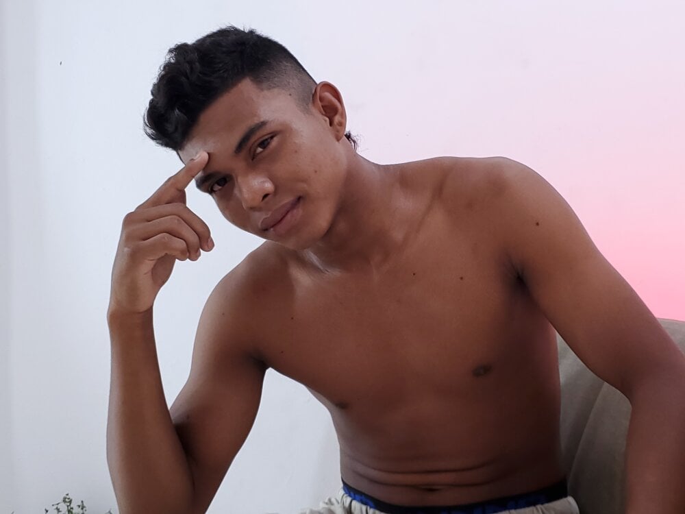 cris_vega_ profile