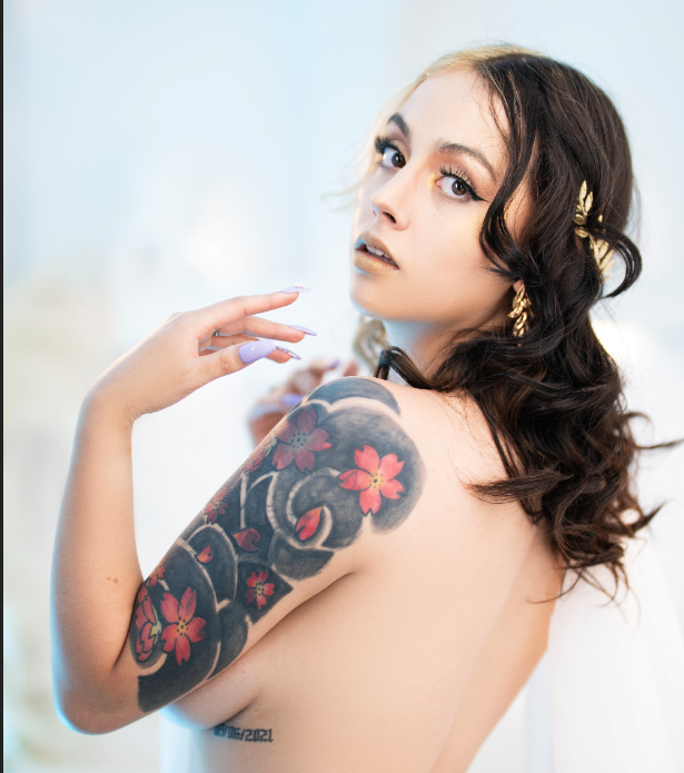Cam girl Hela_v