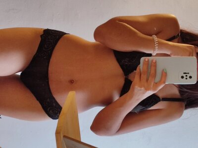 Little_kandy9 🗜 live sex chat