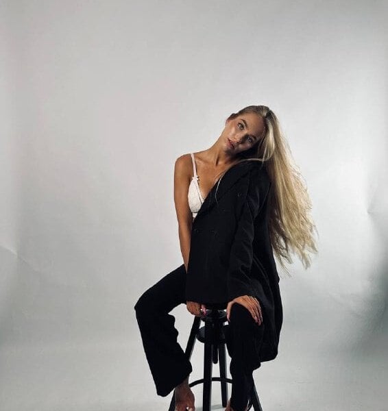PhyllisCoey's Offline XXX Chat