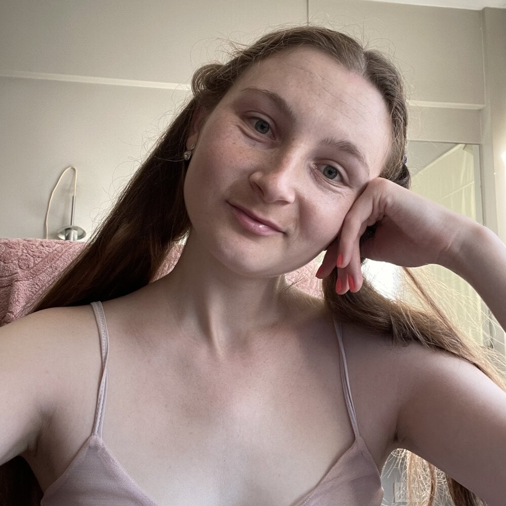 CumSlut-Lana profile