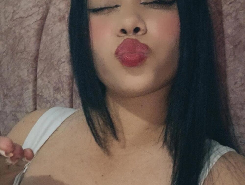 sexcams-joy.com natalycontreras_ livesex profile in mix cams