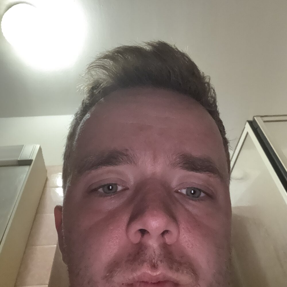 goettihatkleinenschnidel from stripchat