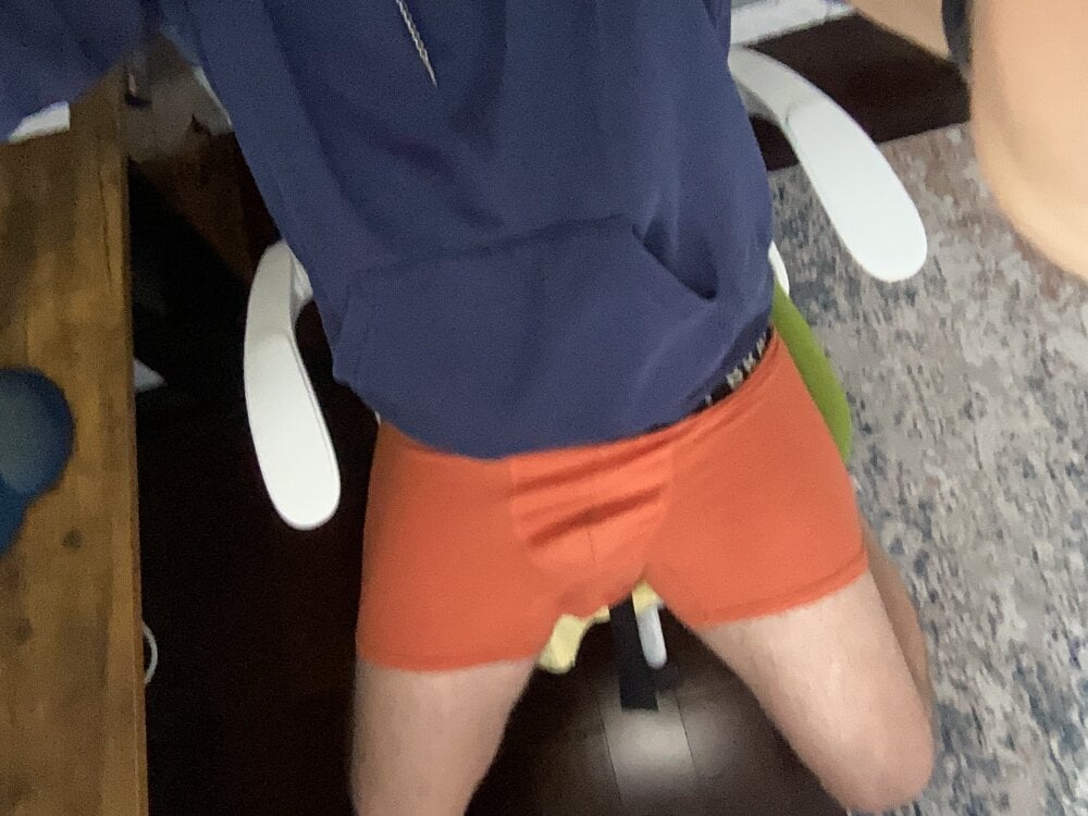 daddyshark83 from stripchat