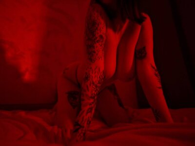 TattoogirlVi ➰ online cam