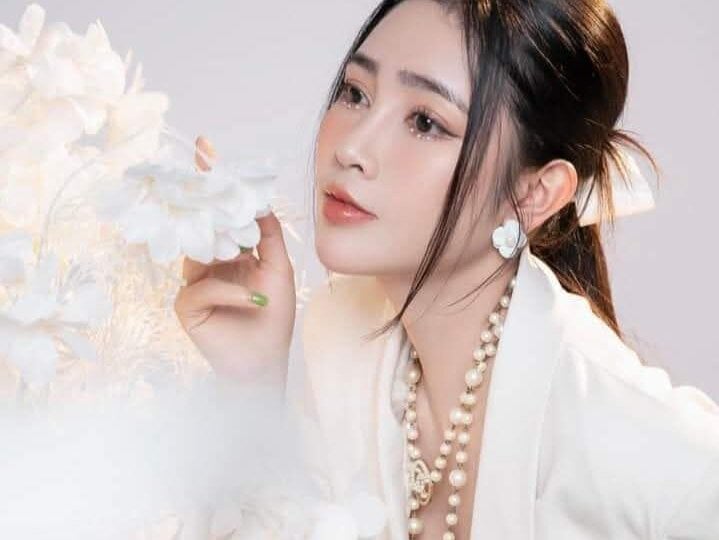 LoveLillyy69's Offline XXX Chat