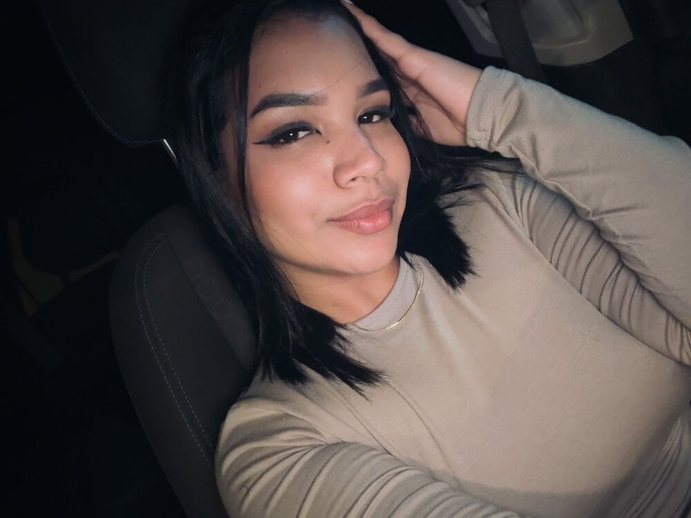 Sama_h Adlı Modelin Canlı XXX Sohbeti