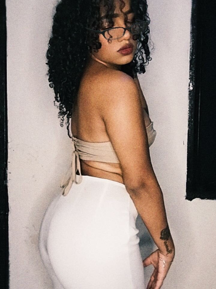 Julieta_Pierce profile