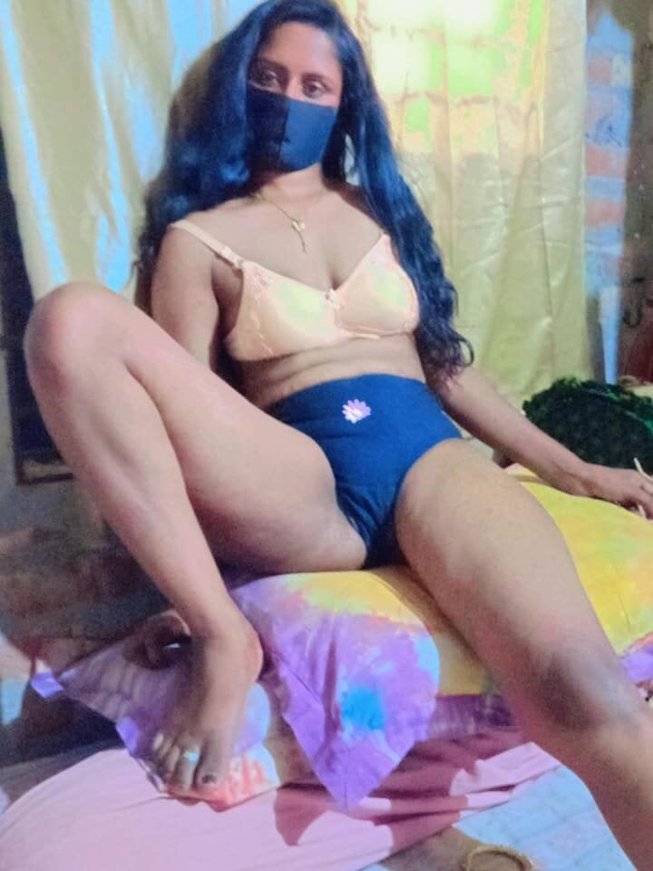 Soniya549's Offline XXX Chat