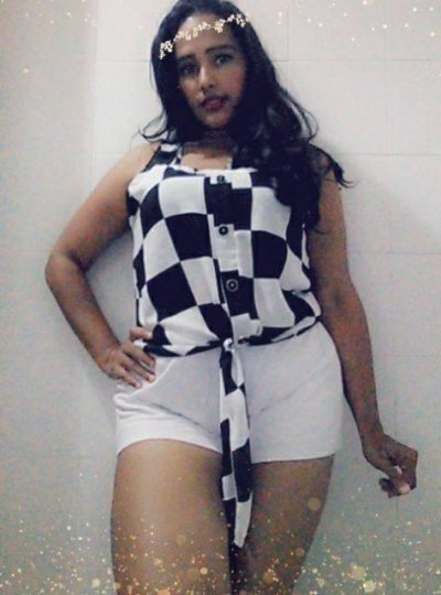 Damita999 Female Brunette Adult Live Webcam