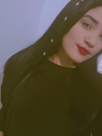 Melek_23's Offline Chat Room