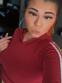 QueenNessa24's Offline Chat Room