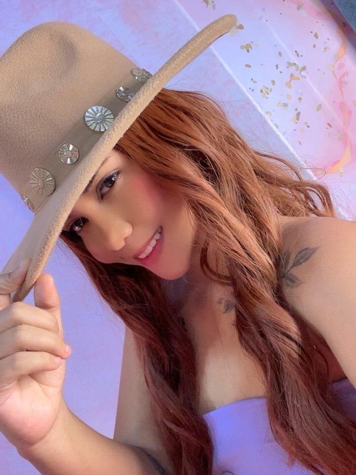 Lizzie_Ray profile